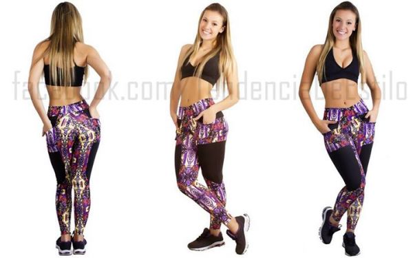 Legging Estampado com Liso e Bolsinho